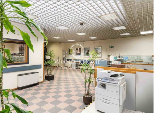negozio in affitto a Roma in zona Campo Marzio