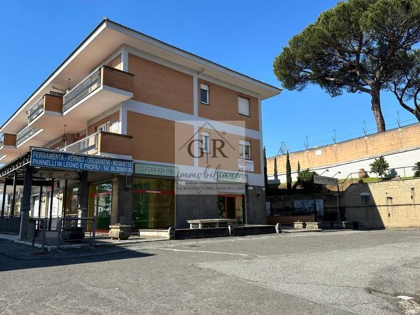 negozio in affitto a Roma in zona Tor di Quinto