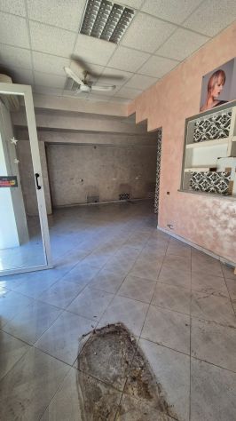 negozio in affitto a Roma in zona Torre Maura