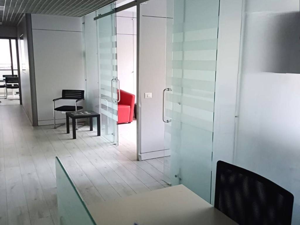 ufficio in affitto a Roma in zona Torrino