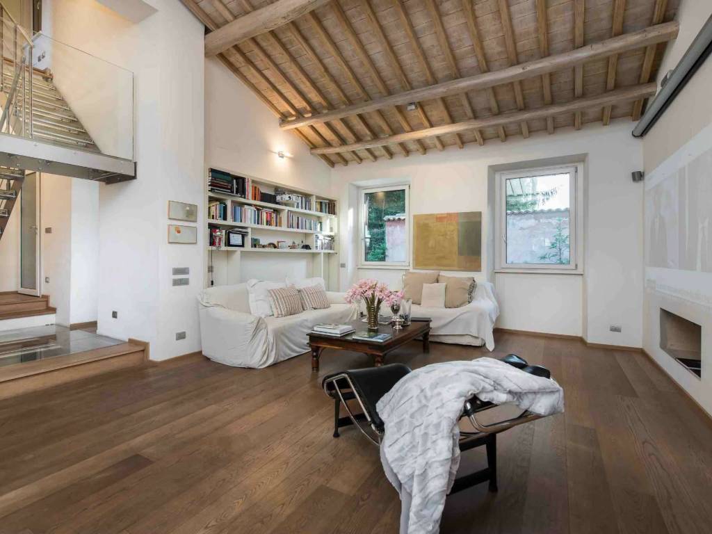 intera palazzina in affitto a Roma in zona Ardeatino