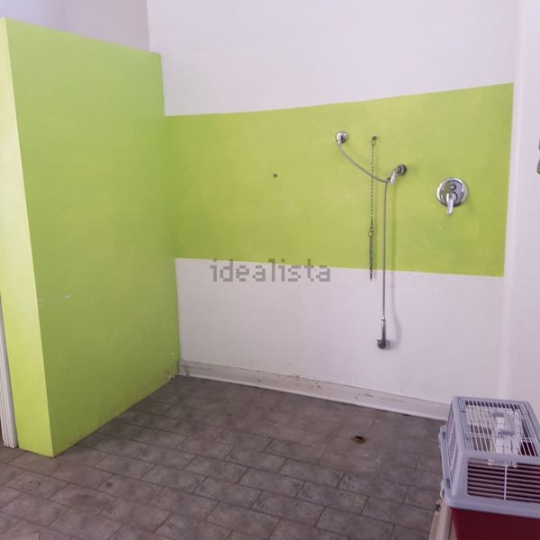 locale commerciale in affitto a Roma in zona Testaccio