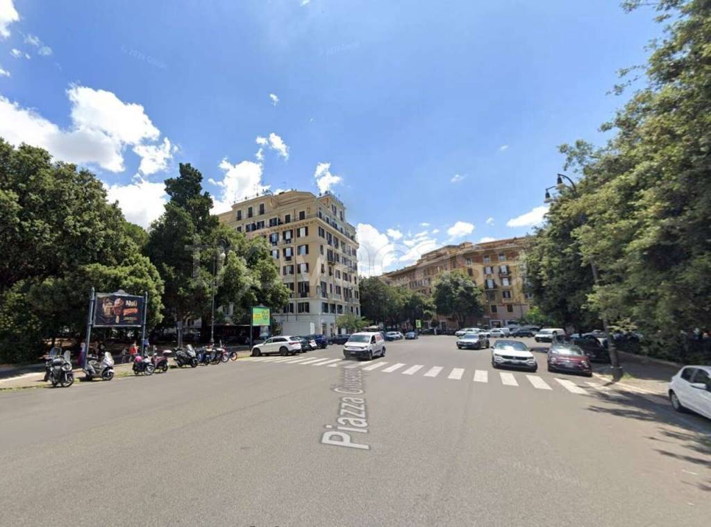 locale commerciale in affitto a Roma in zona Della Vittoria