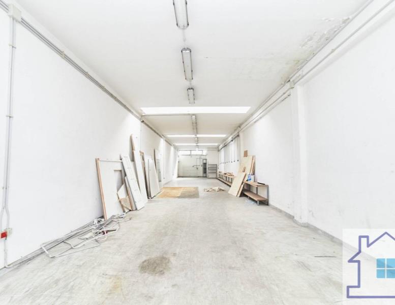 locale commerciale in affitto a Roma in zona Casal Morena