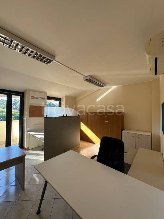 ufficio in affitto a Roma in zona Prima Porta