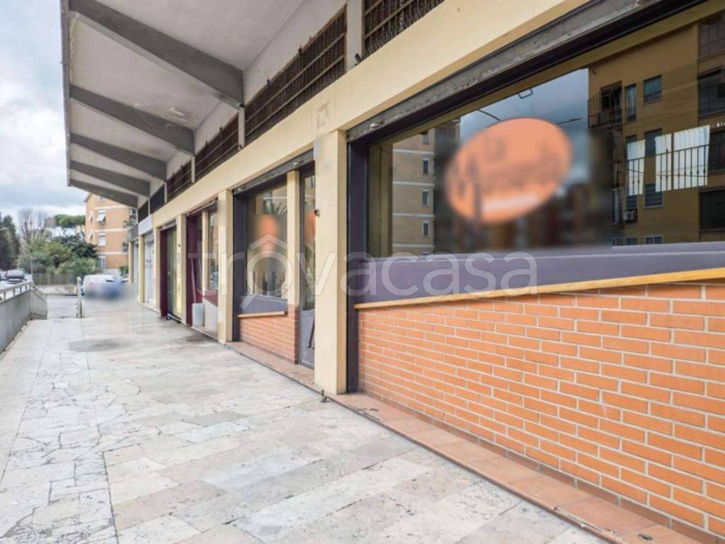 negozio in affitto a Roma in zona Ostiense