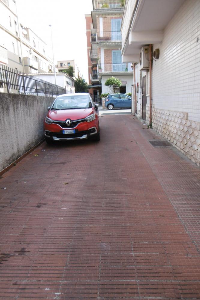 negozio in affitto a Roma in zona Gianicolense