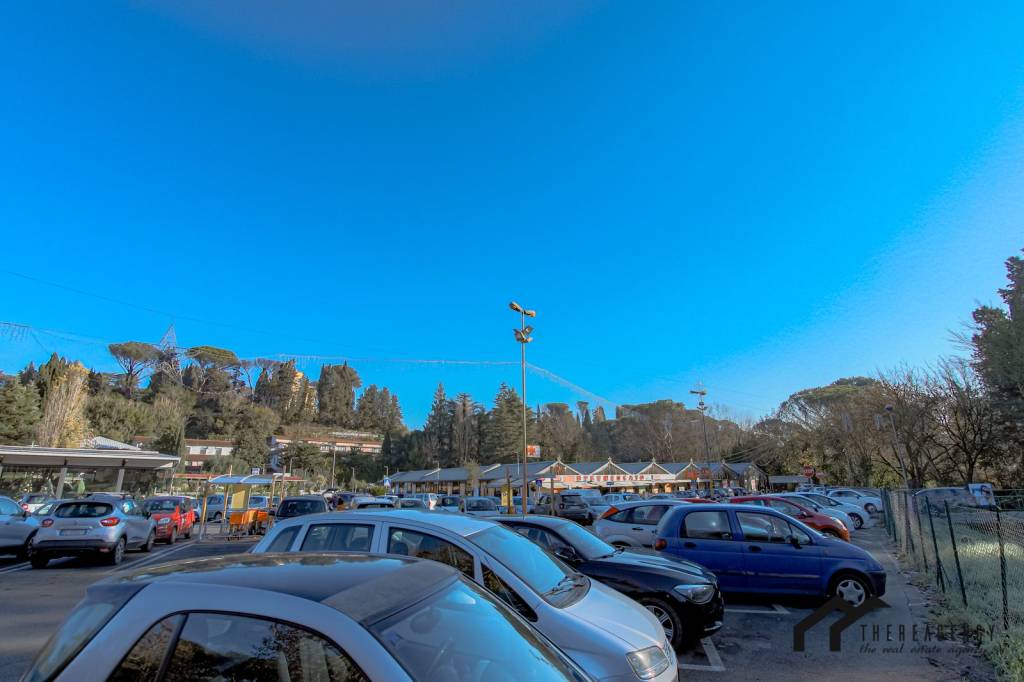 negozio in affitto a Roma in zona Tor di Quinto
