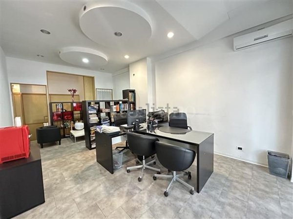 locale di sgombero in affitto a Roma in zona Gianicolense