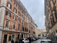 locale commerciale in affitto a Roma in zona Salario