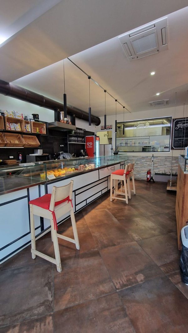 negozio in affitto a Roma in zona Ardeatino