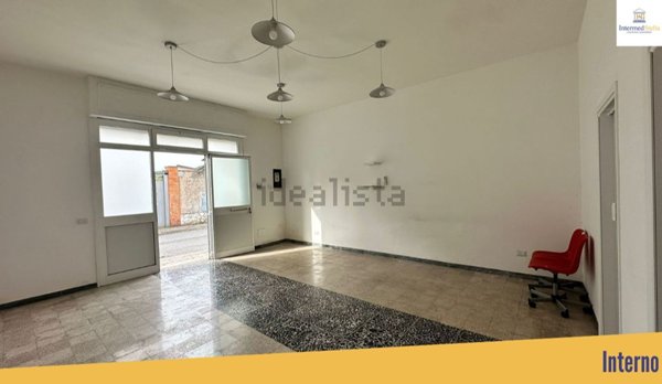 locale commerciale in affitto a Roma