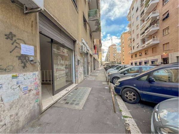 negozio in affitto a Roma
