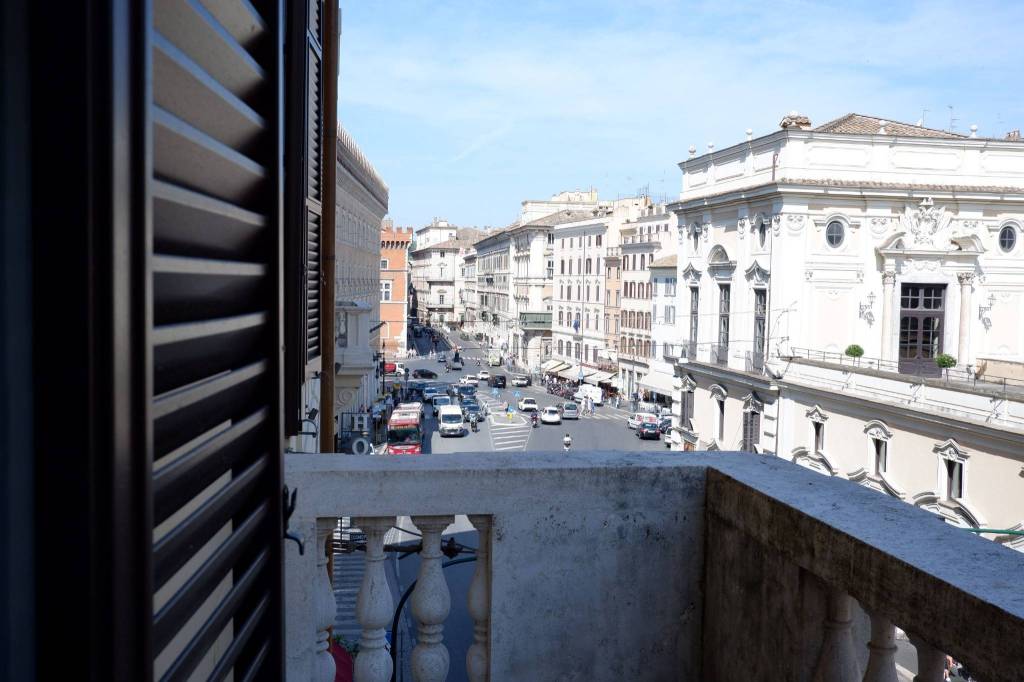 ufficio in affitto a Roma in zona Trevi-Colonna