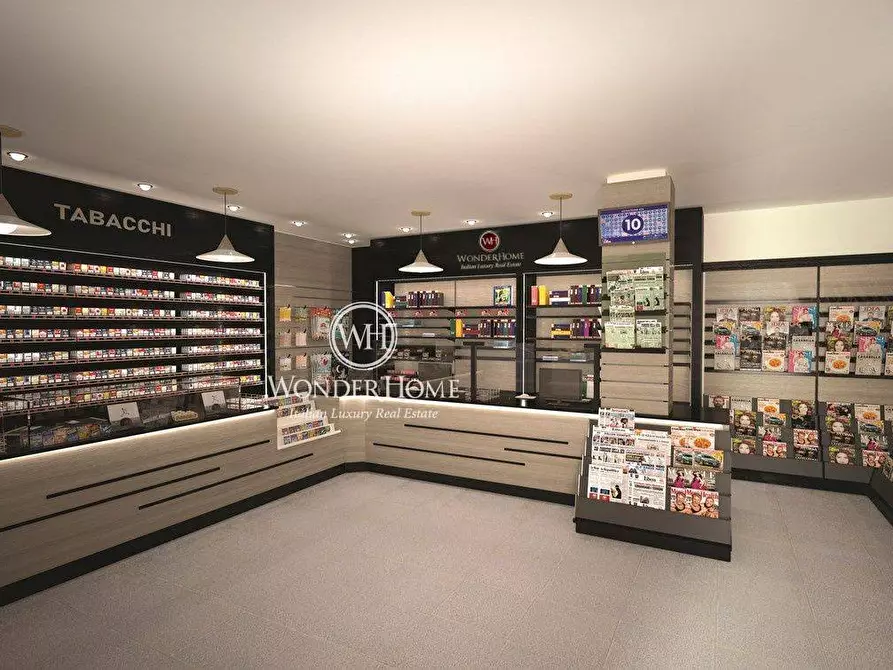 locale commerciale in affitto a Roma in zona Parione/Sant'Eustachio