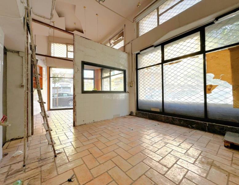 locale commerciale in affitto a Roma in zona Appio Latino