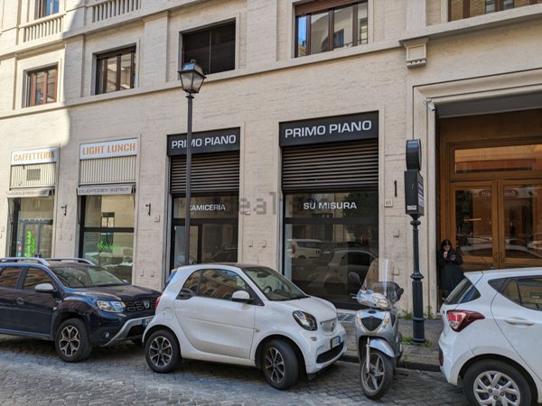 locale commerciale in affitto a Roma in zona Campo Marzio