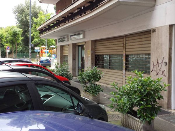 negozio in affitto a Roma in zona Collatino