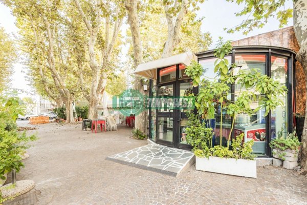 negozio in affitto a Roma in zona EUR