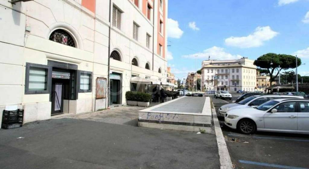 intera palazzina in affitto a Roma in zona Nomentano
