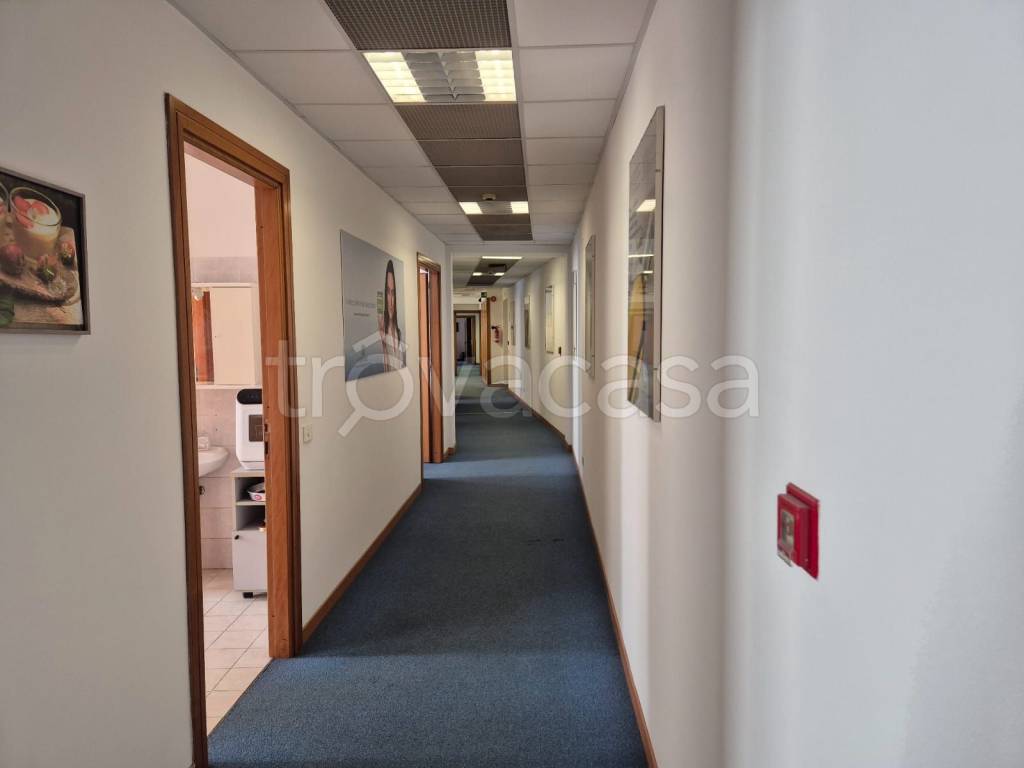 ufficio in affitto a Roma in zona Trevi-Colonna