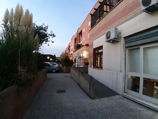 locale commerciale in affitto a Roma in zona Acilia