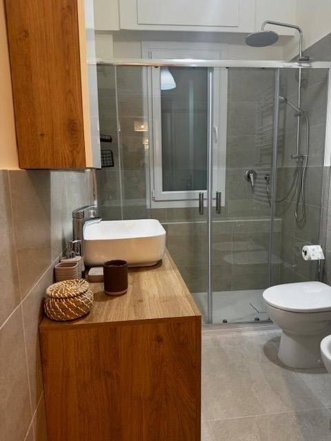 negozio in affitto a Roma in zona Torrevecchia
