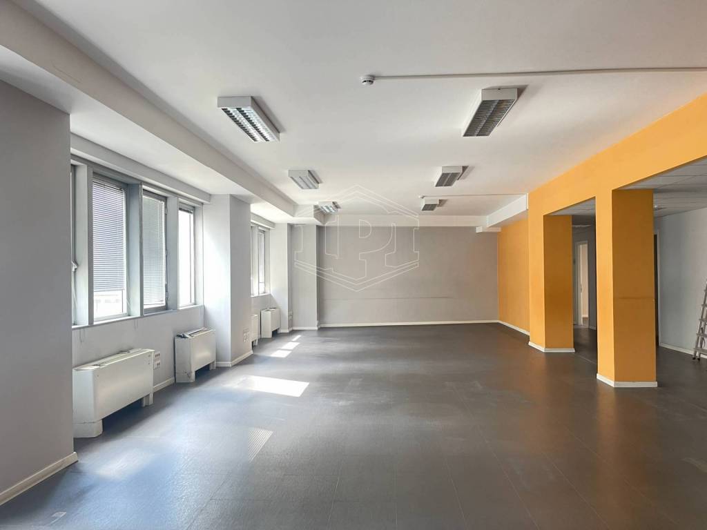 ufficio in affitto a Roma in zona Ostiense