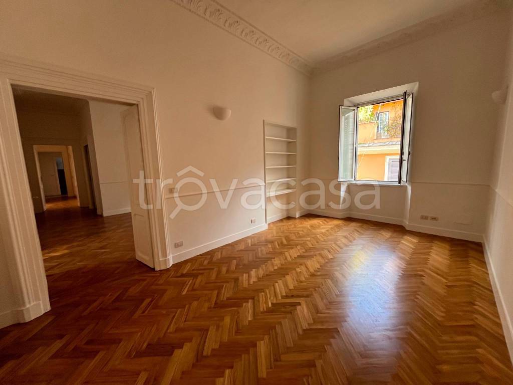 appartamento in affitto a Roma in zona Parione/Sant'Eustachio