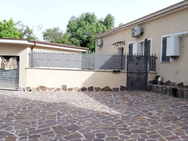 negozio in affitto a Roma in zona Tomba di Nerone