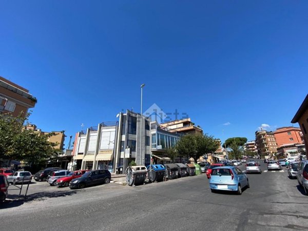 ufficio in affitto a Roma in zona Corviale