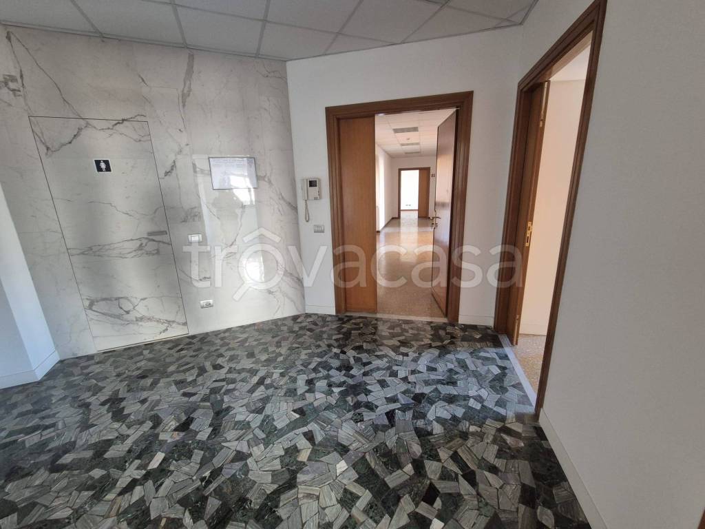 ufficio in affitto a Roma in zona Ludovisi/Sallustiano