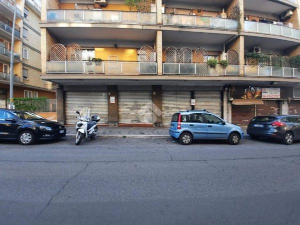 negozio in affitto a Roma in zona Collatino