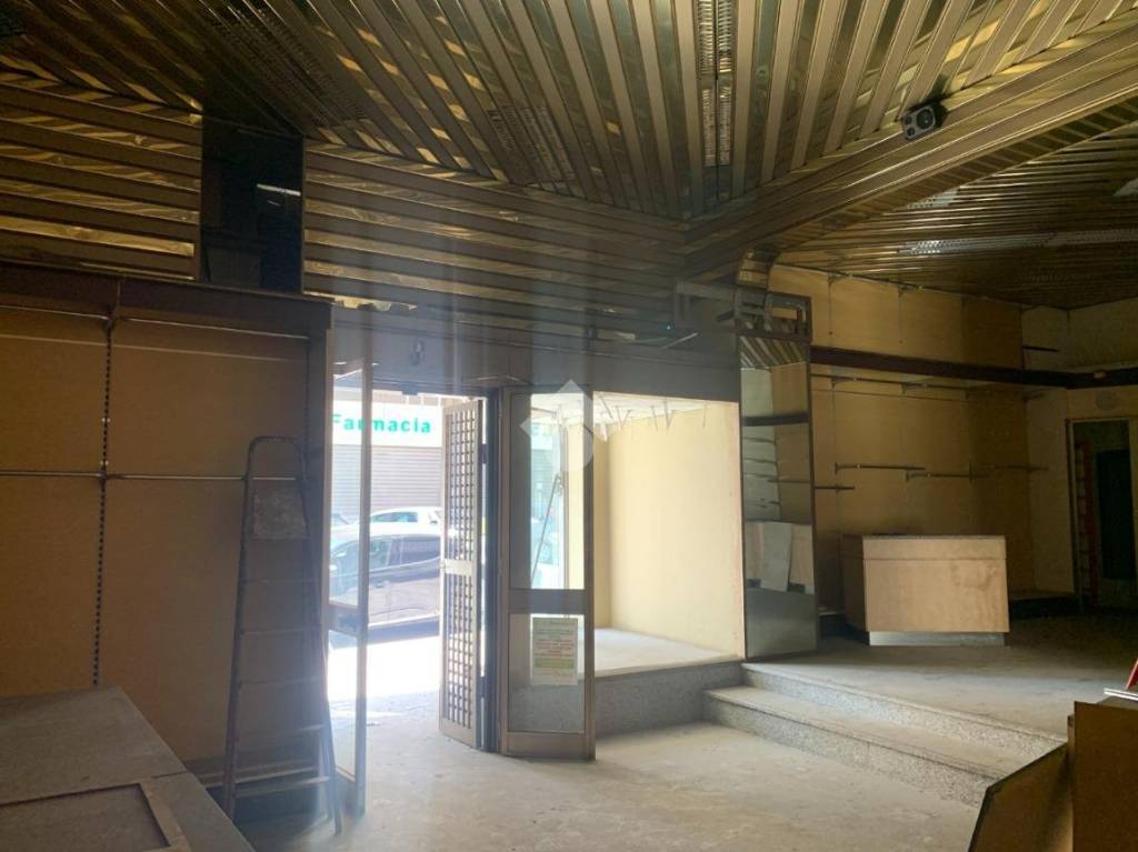 negozio in affitto a Roma in zona Collatino