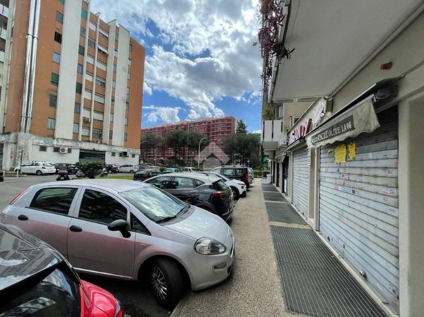 negozio in affitto a Roma in zona Collatino