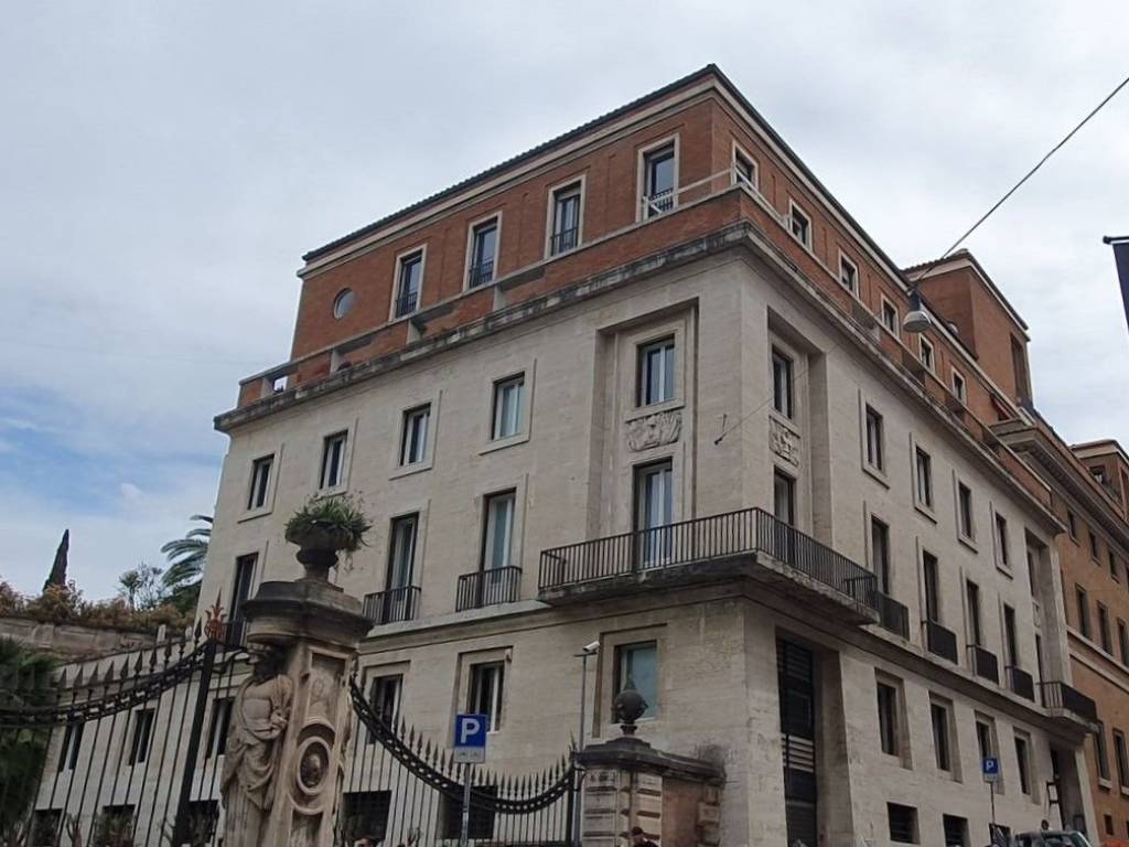 locale di sgombero in affitto a Roma in zona Ludovisi/Sallustiano