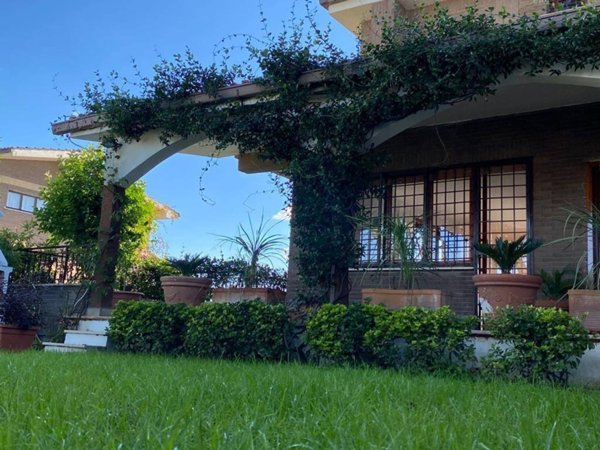 casa indipendente in affitto a Roma in zona Prima Porta