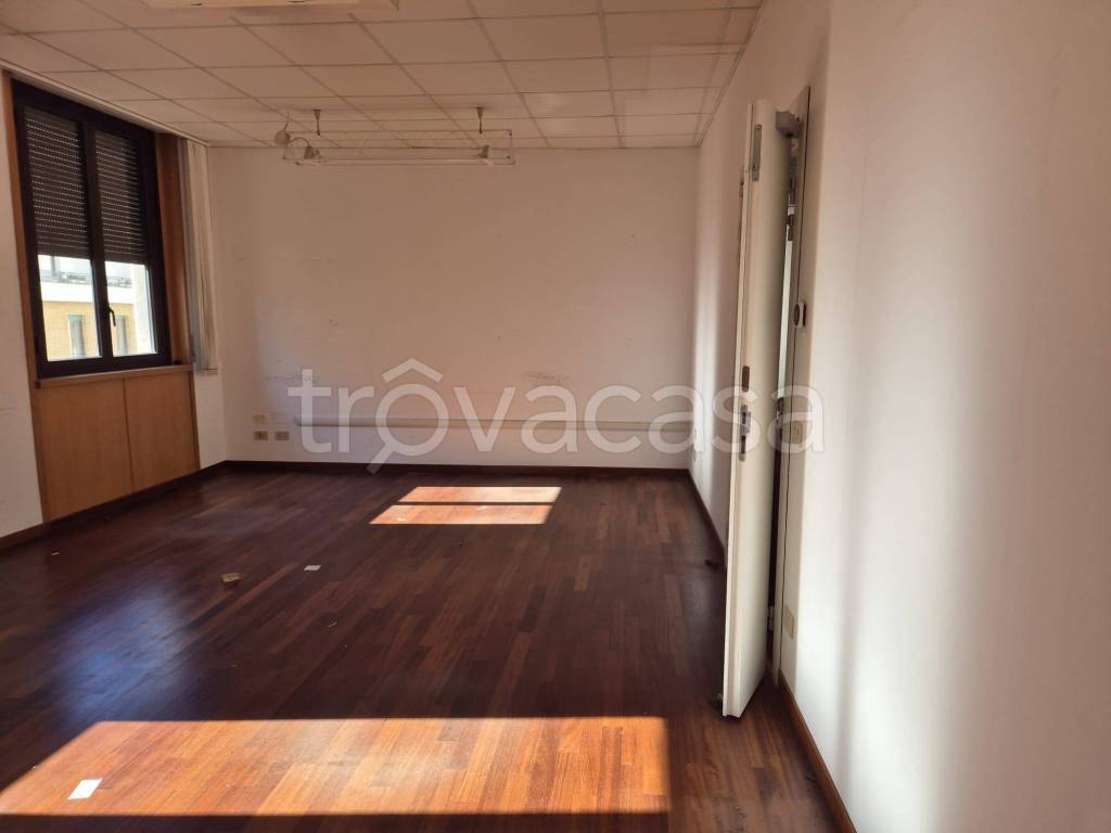 ufficio in affitto a Roma in zona Trevi-Colonna