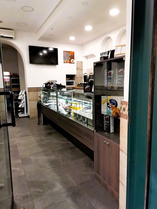 negozio in affitto a Roma in zona Tor di Quinto