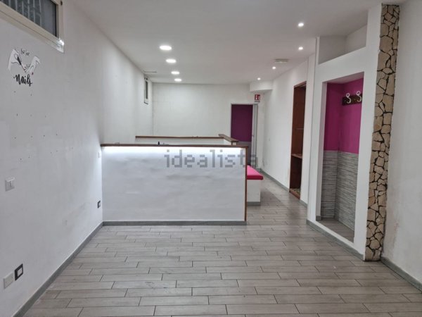 locale commerciale in affitto a Roma in zona Collatino