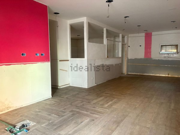 locale commerciale in affitto a Roma in zona Prenestino-Centocelle
