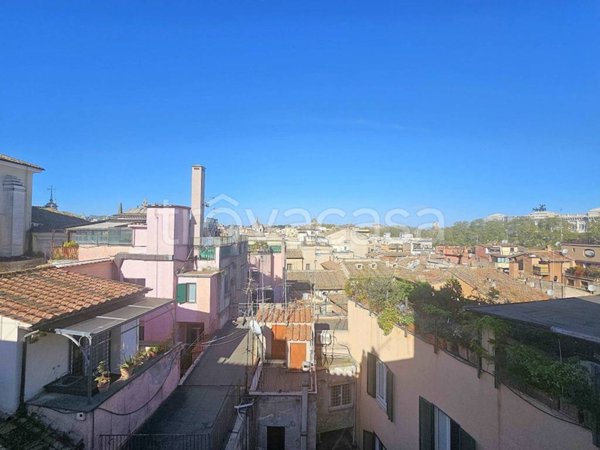 appartamento in affitto a Roma in zona Parione/Sant'Eustachio