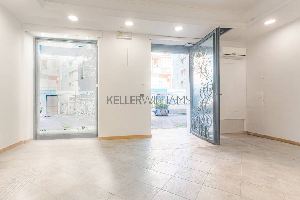 locale commerciale in affitto a Roma in zona Prenestino-Centocelle