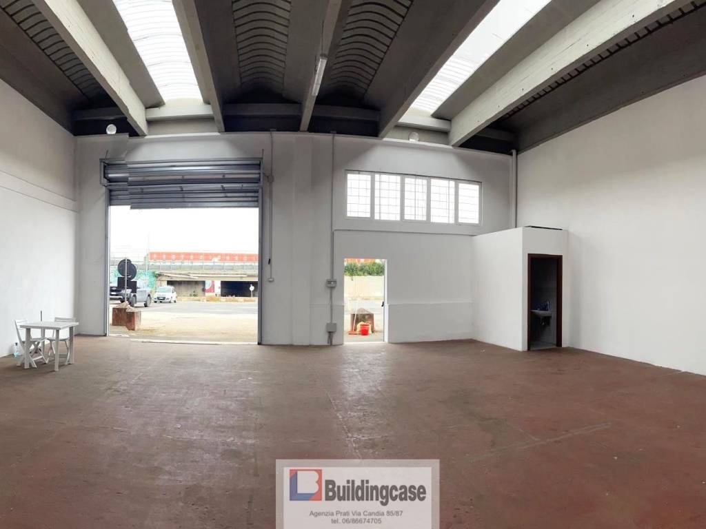 negozio in affitto a Roma in zona Castel di Leva