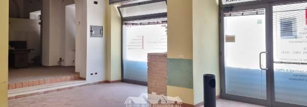 negozio in affitto a Roma in zona Rione Monti/Campitelli