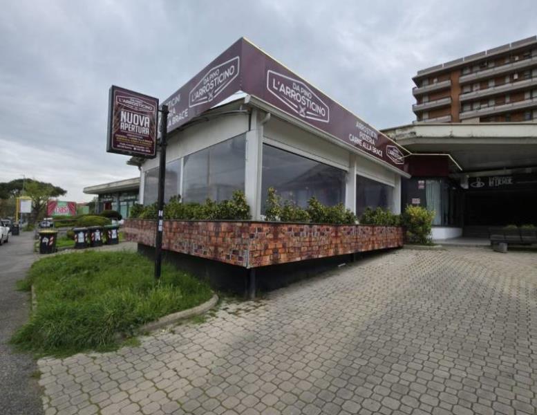 negozio in affitto a Roma in zona Torrino