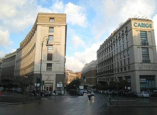 negozio in affitto a Roma in zona Trevi-Colonna