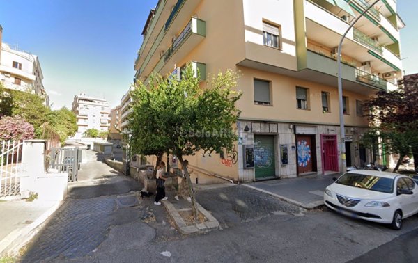 locale commerciale in affitto a Roma in zona Gianicolense