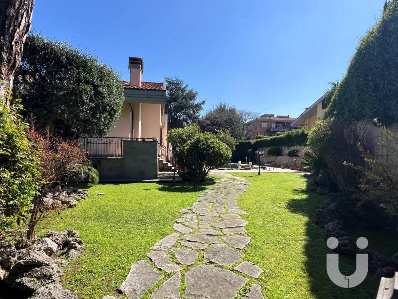 villa in affitto a Roma in zona Tre Pini - Poggio dei Fiori