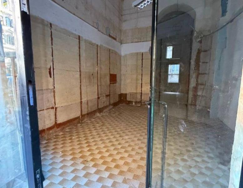 negozio in affitto a Roma in zona Rione Prati